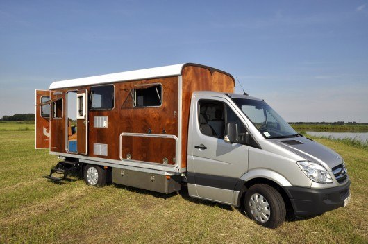 Tonke Camper for Mobile Living