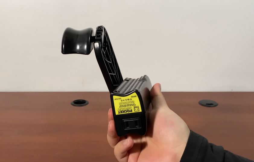 K-TOR Pocket Socket Hand Crank Generator - USB